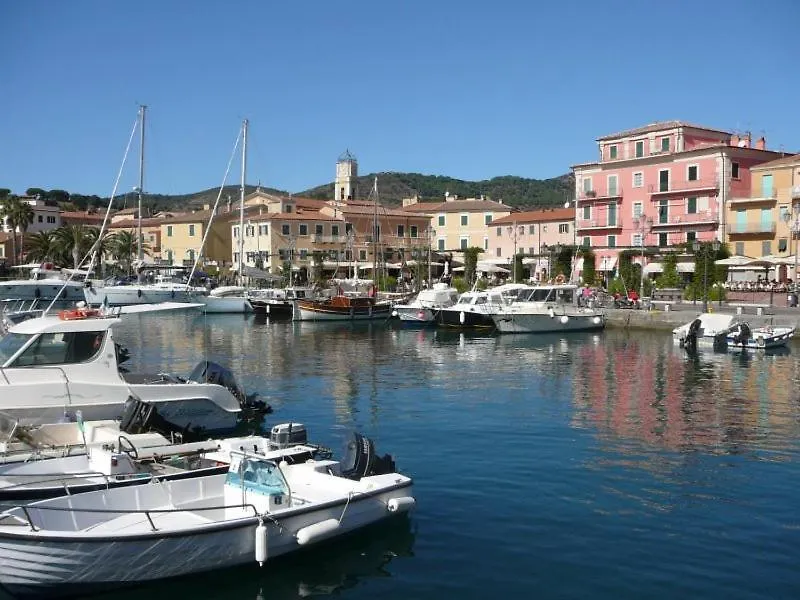 Guest house La Terrazza Sul Mare - Elba Affitti Hotel Porto Azzurro Italy