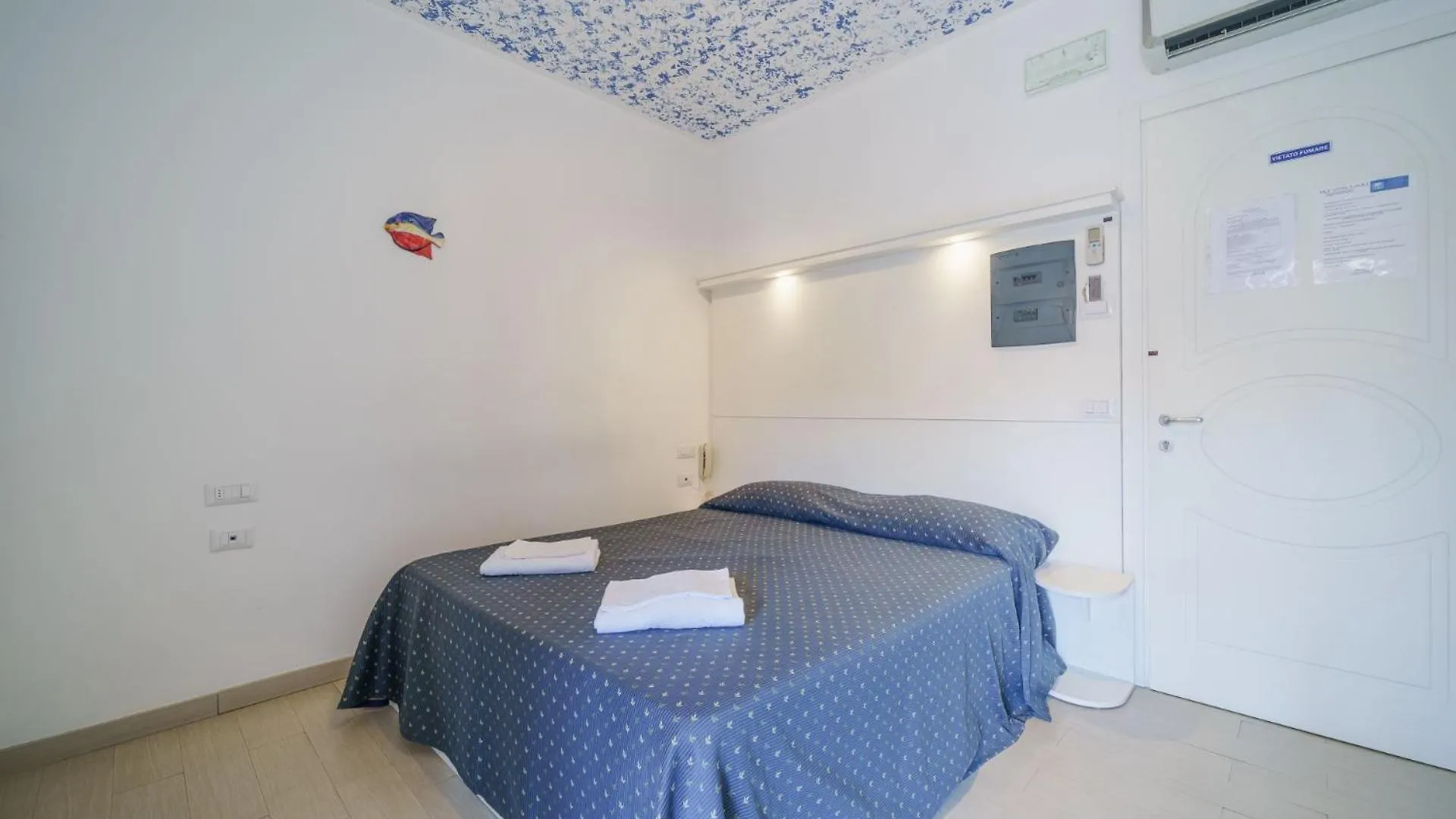 Hotel La Terrazza Sul Mare - Elba Affitti Porto Azzurro Italia