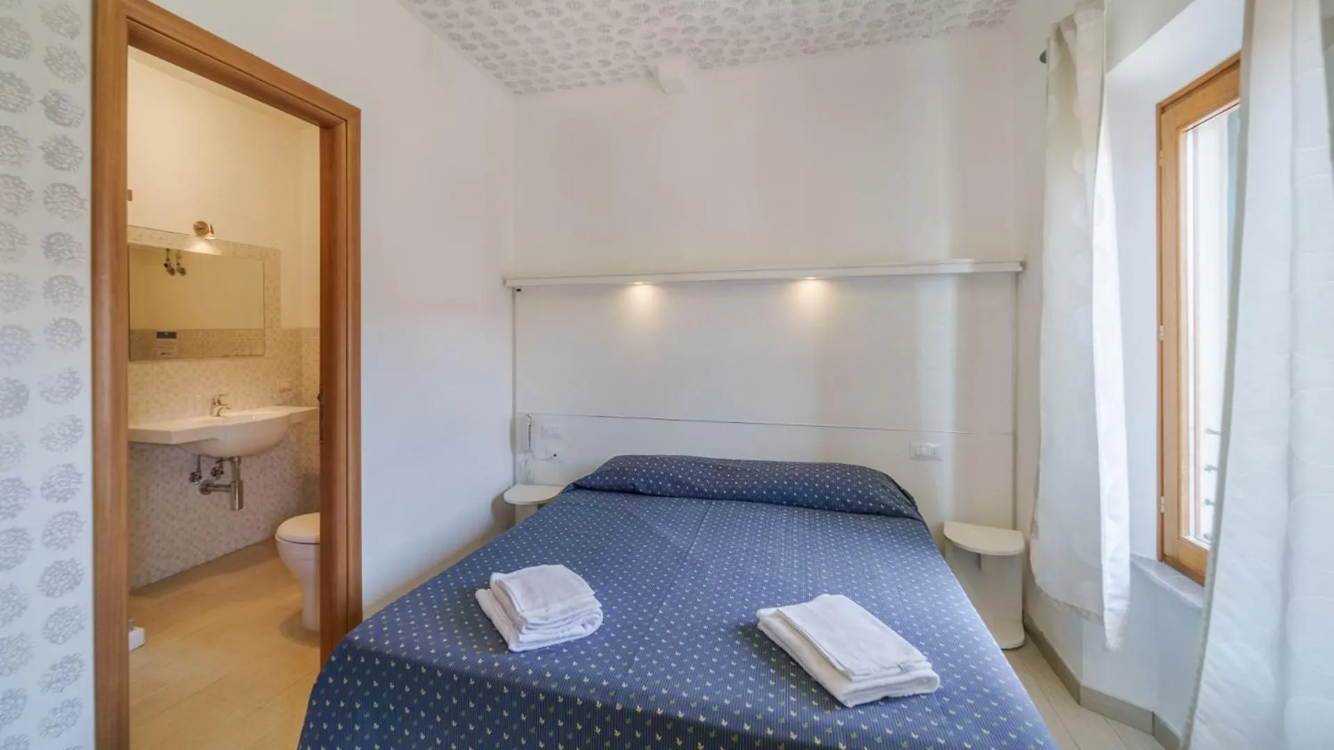 Hotel La Terrazza Sul Mare - Elba Affitti Porto Azzurro 0*,